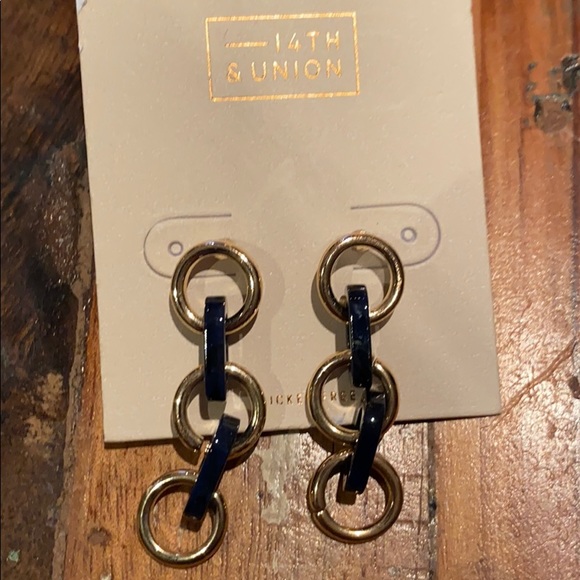 14th & Union 2 set earring bundle- NWT - Picture 4 of 5